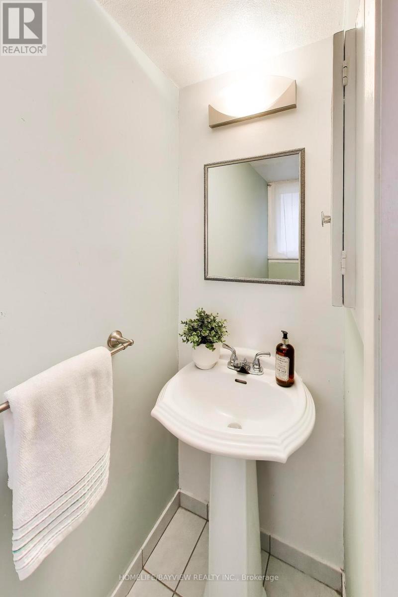 37 Beveridge Drive, Toronto, Ontario  M3A 1P1 - Photo 17 - C13020624