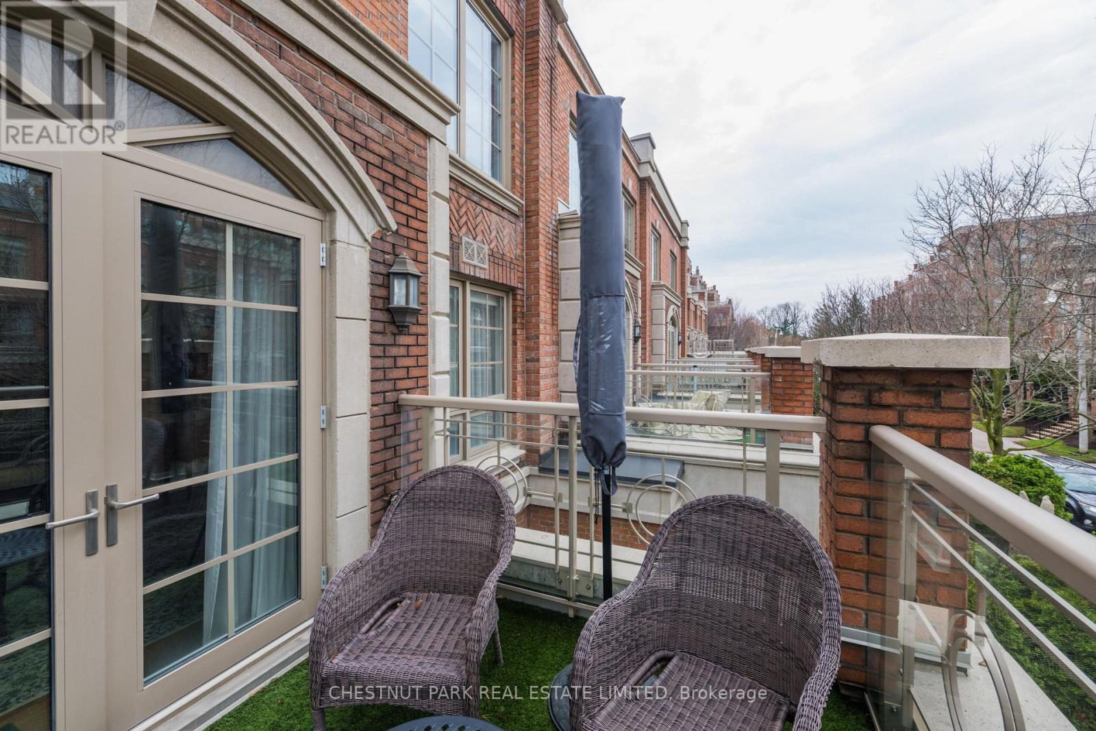 Th20 - 21 Burkebrook Place, Toronto (Bridle Path-Sunnybrook-York Mills), Ontario  M4G 0A2 - Photo 14 - C13020692