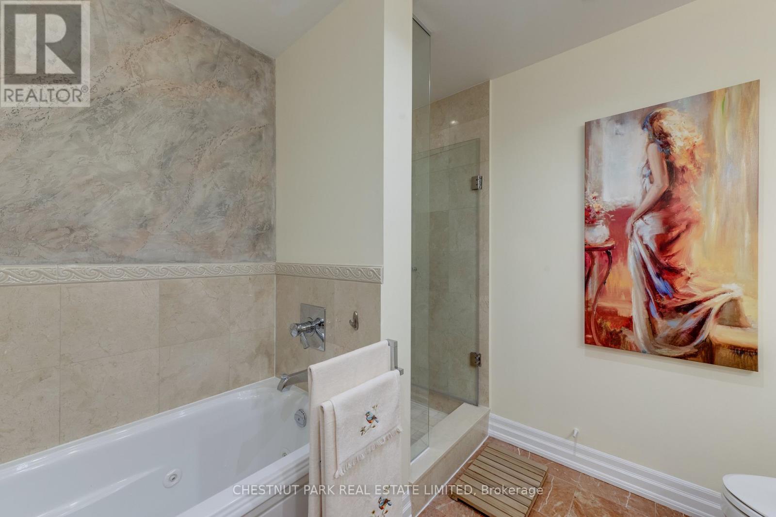 Th20 - 21 Burkebrook Place, Toronto (Bridle Path-Sunnybrook-York Mills), Ontario  M4G 0A2 - Photo 16 - C13020692