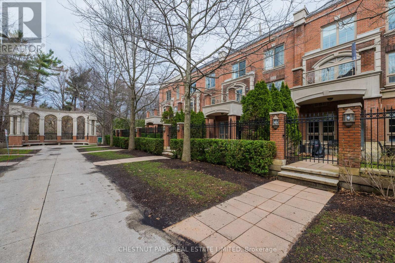 Th20 - 21 Burkebrook Place, Toronto (Bridle Path-Sunnybrook-York Mills), Ontario  M4G 0A2 - Photo 36 - C13020692