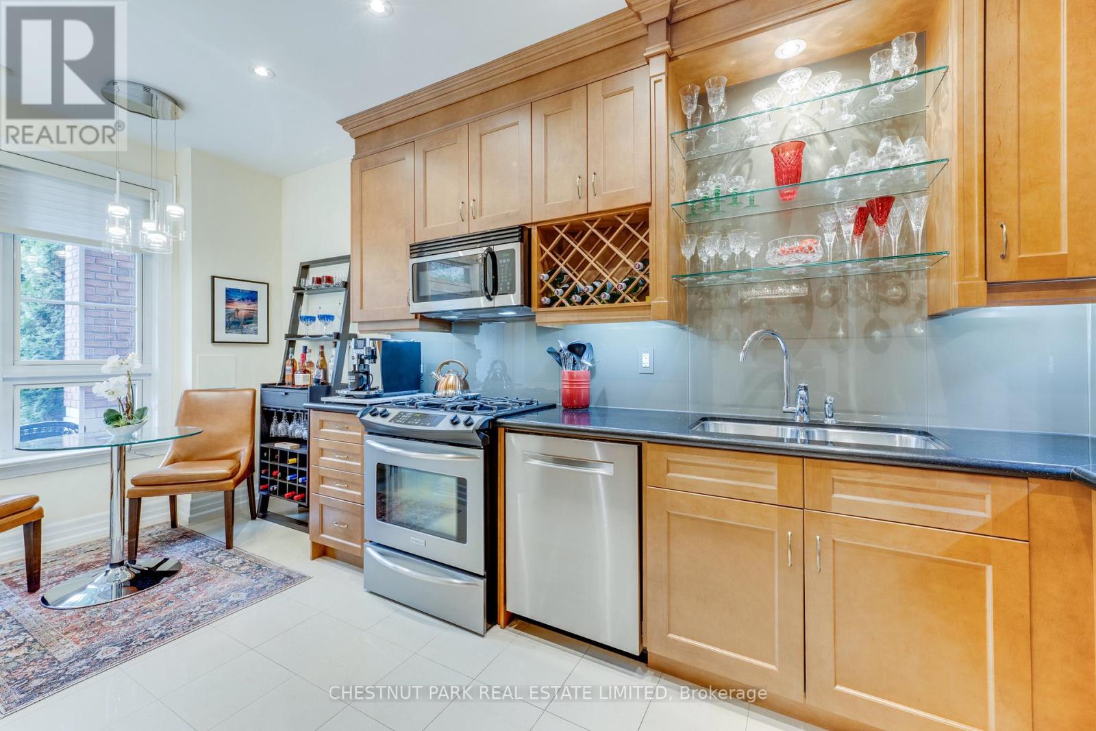 Th20 - 21 Burkebrook Place, Toronto (Bridle Path-Sunnybrook-York Mills), Ontario  M4G 0A2 - Photo 7 - C13020692