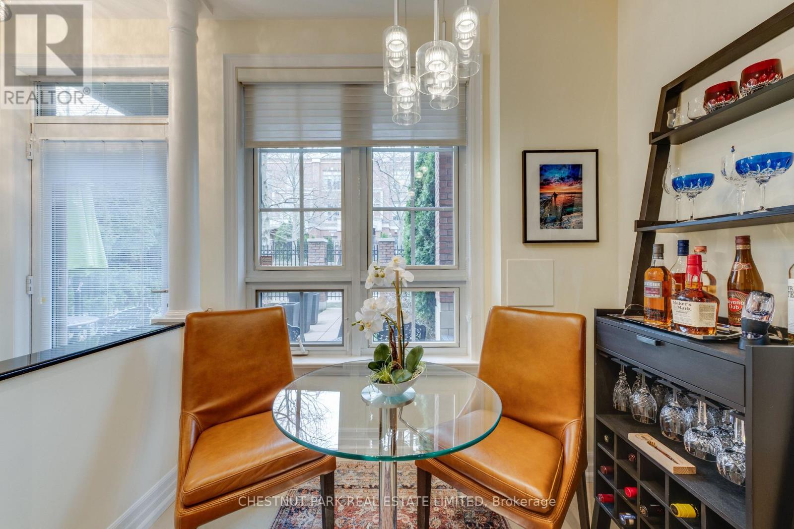 Th20 - 21 Burkebrook Place, Toronto (Bridle Path-Sunnybrook-York Mills), Ontario  M4G 0A2 - Photo 8 - C13020692