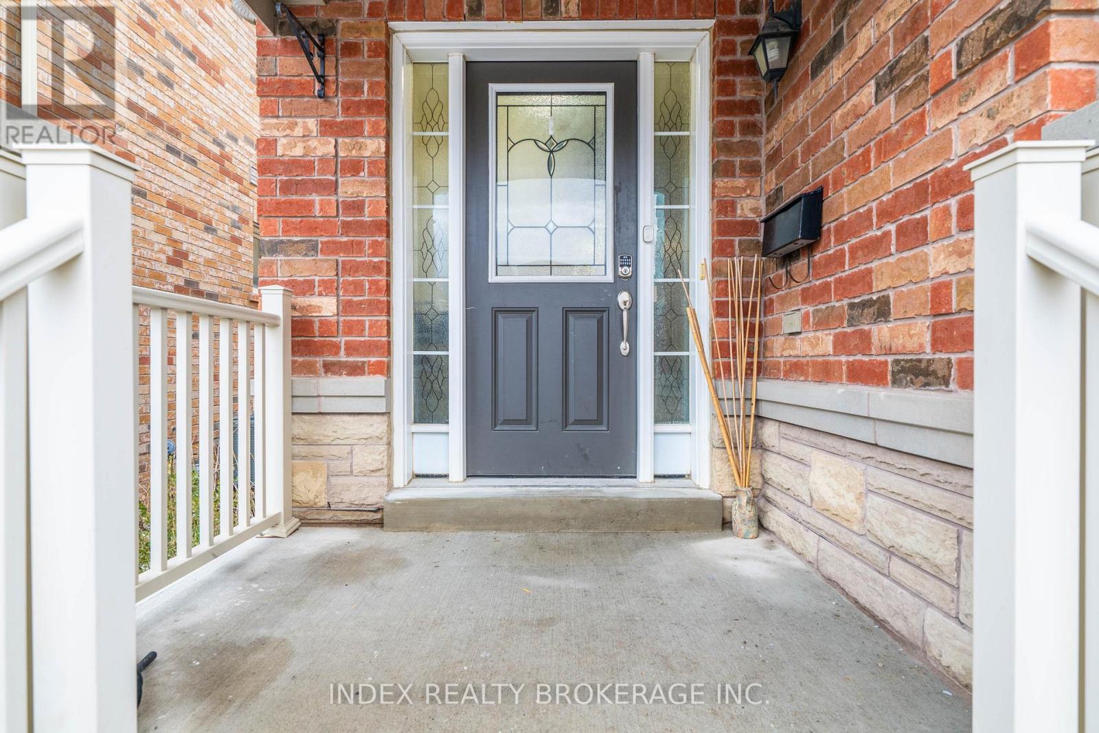 806 Mccue Drive, Oshawa, Ontario  L1K 0R1 - Photo 5 - E13020616