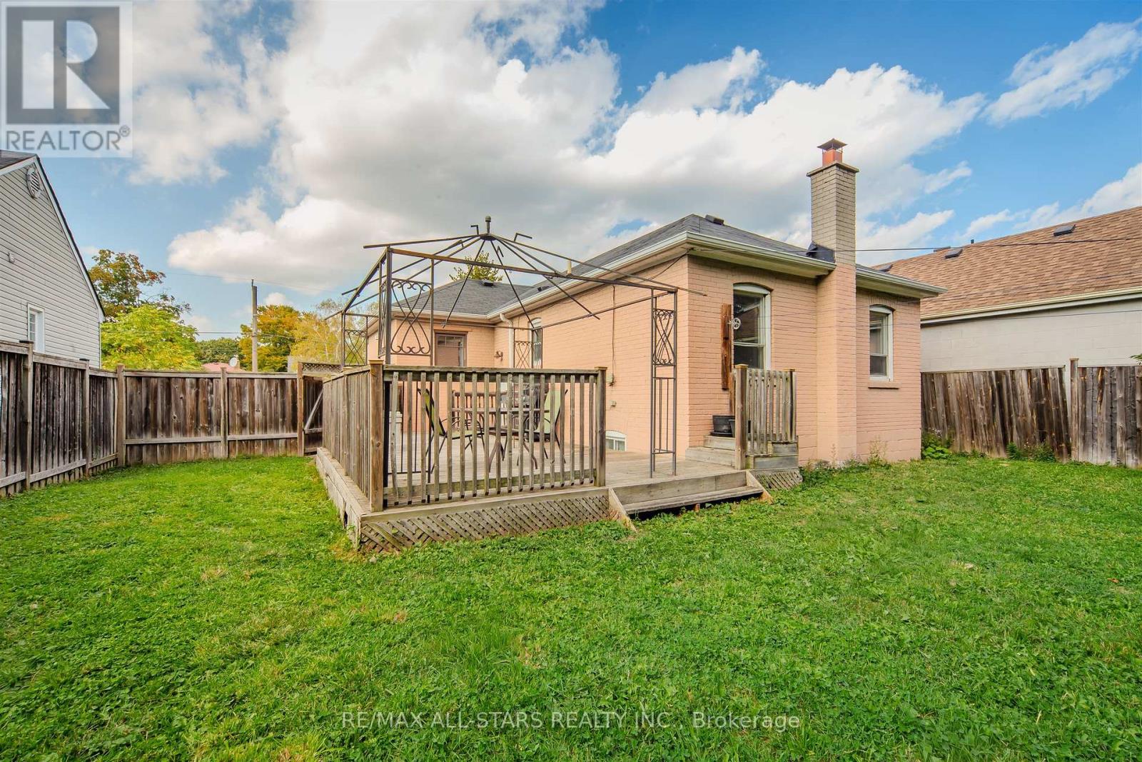 27 Martindale Road, Toronto, Ontario  M1M 2B8 - Photo 25 - E13020650