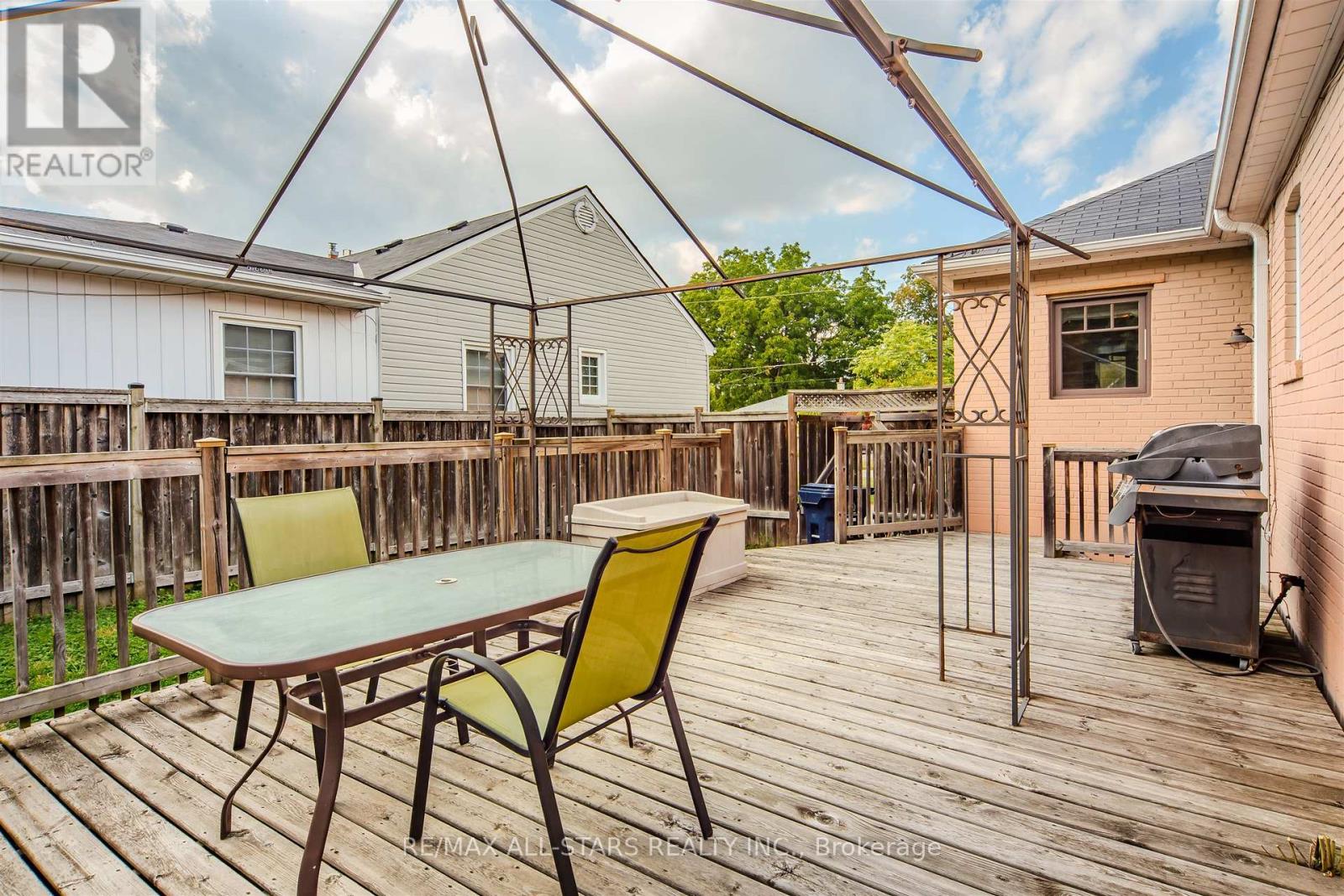 27 Martindale Road, Toronto, Ontario  M1M 2B8 - Photo 30 - E13020650