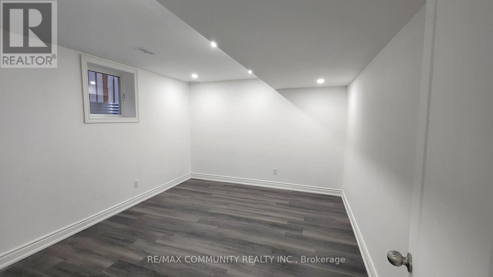 Lower - 1 Hesham Drive, Whitby, Ontario  L1M 2J9 - Photo 8 - E13020670