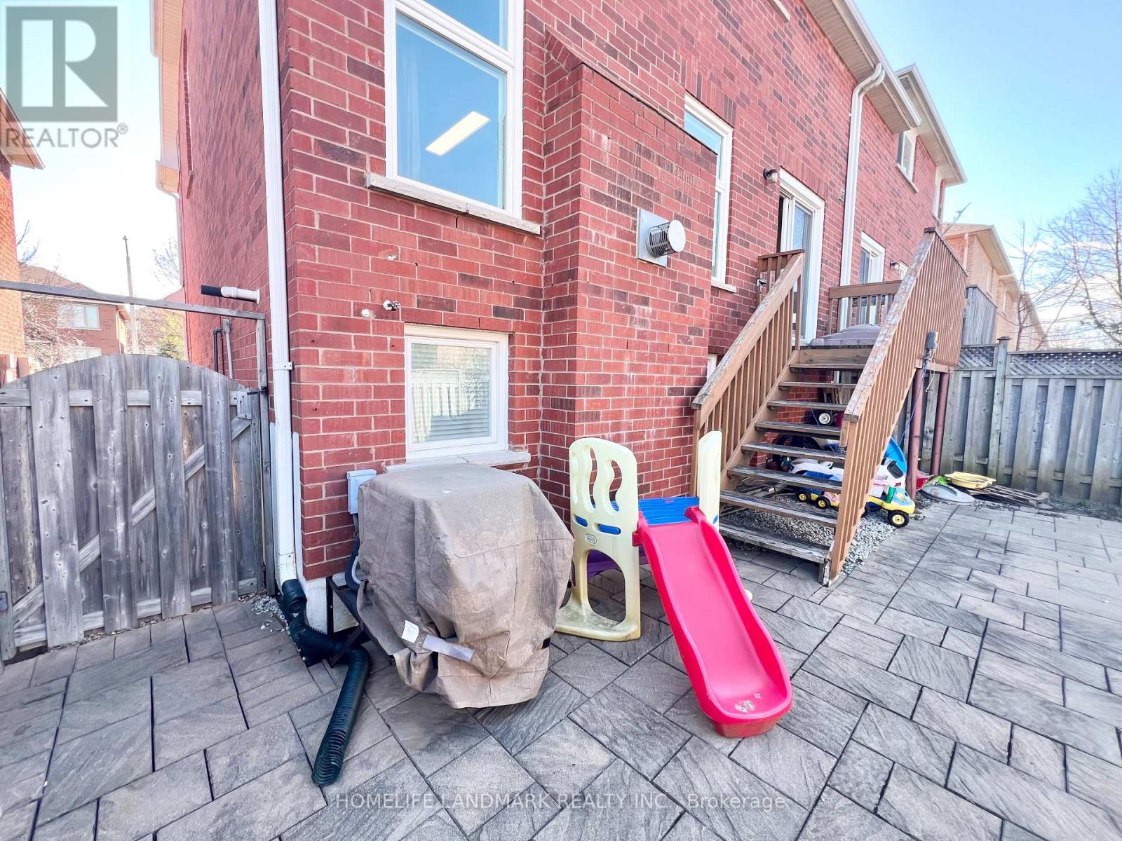 24 Holmwood Street, Richmond Hill, Ontario  L4B 4K4 - Photo 10 - N13010554