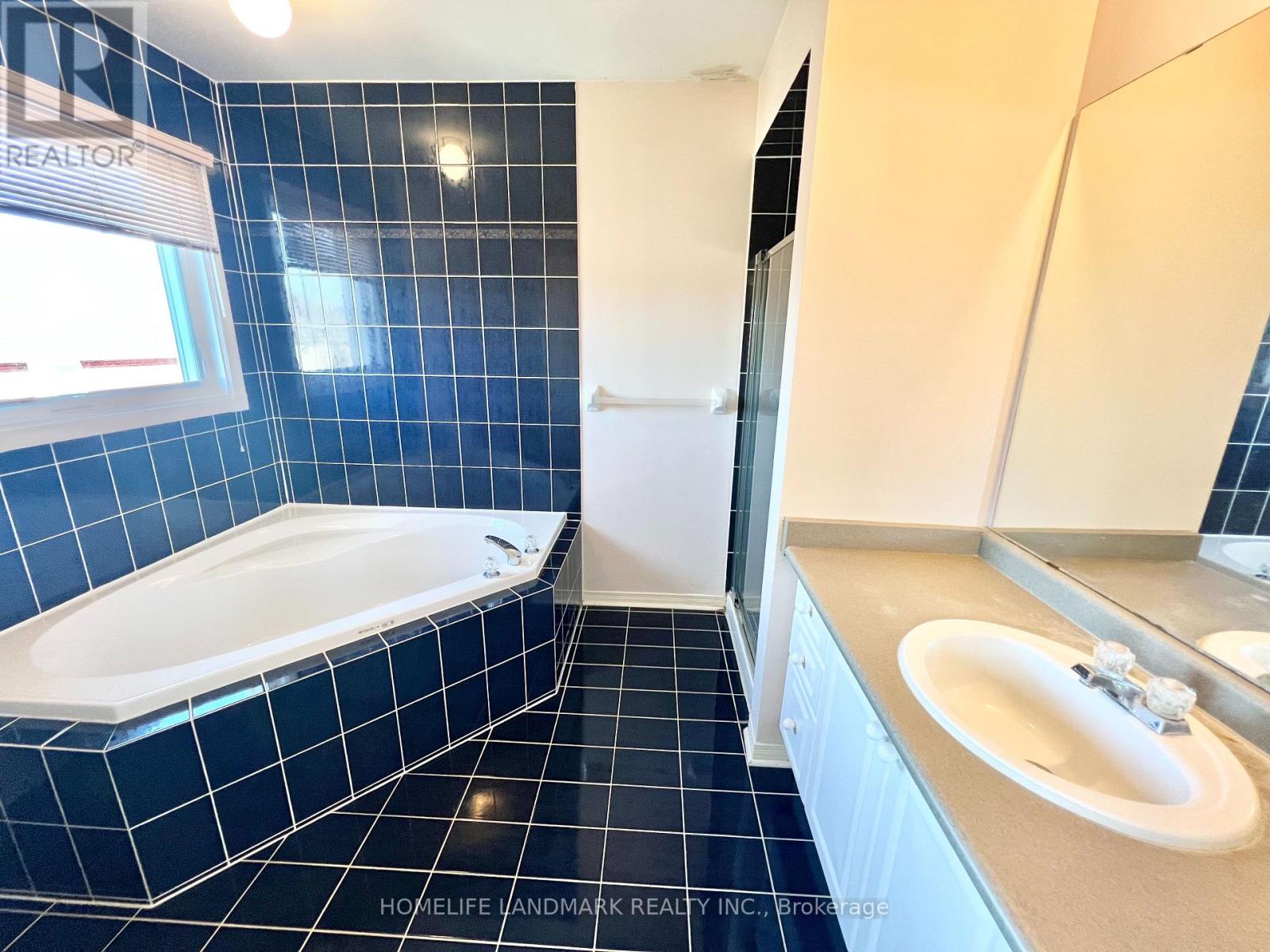 24 Holmwood Street, Richmond Hill, Ontario  L4B 4K4 - Photo 21 - N13010554