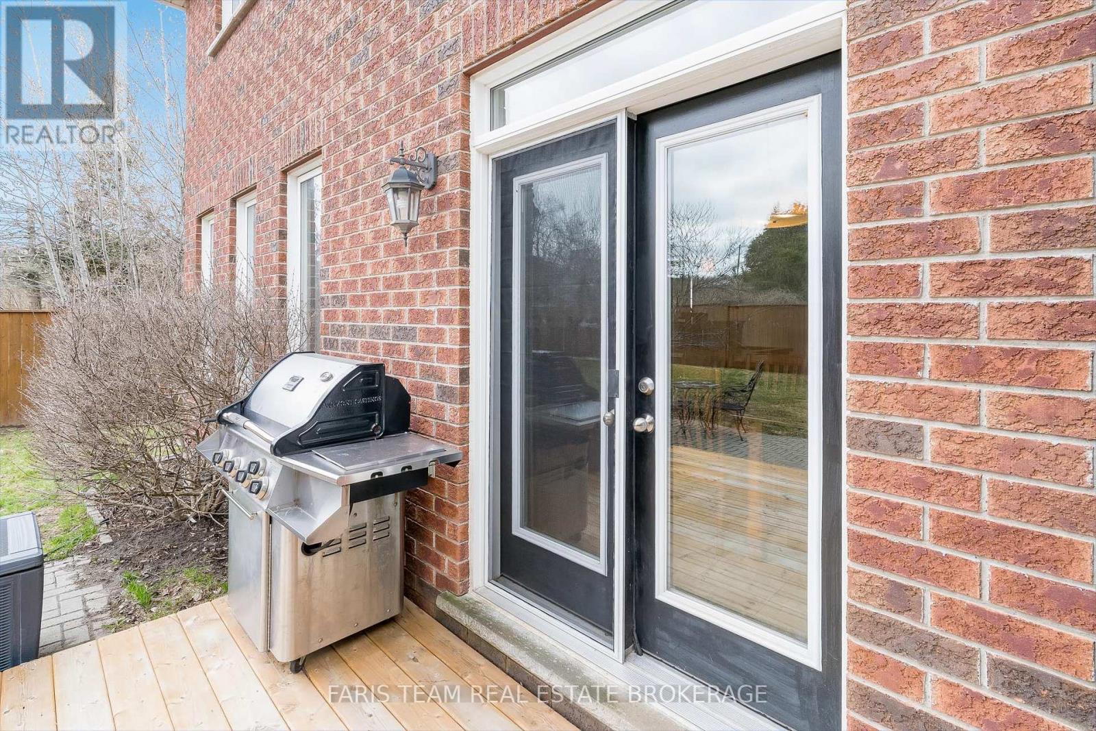 33 Auburn Court, Barrie, Ontario  L4N 6G9 - Photo 35 - S13005336