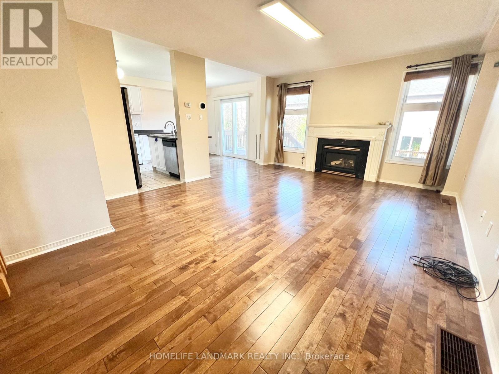 24 Holmwood Street, Richmond Hill, Ontario  L4B 4K4 - Photo 3 - N13010554