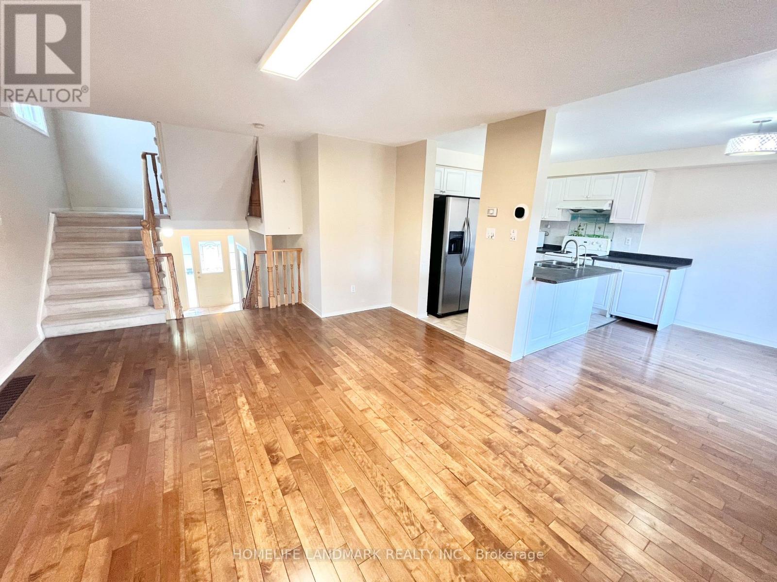 24 Holmwood Street, Richmond Hill, Ontario  L4B 4K4 - Photo 5 - N13010554