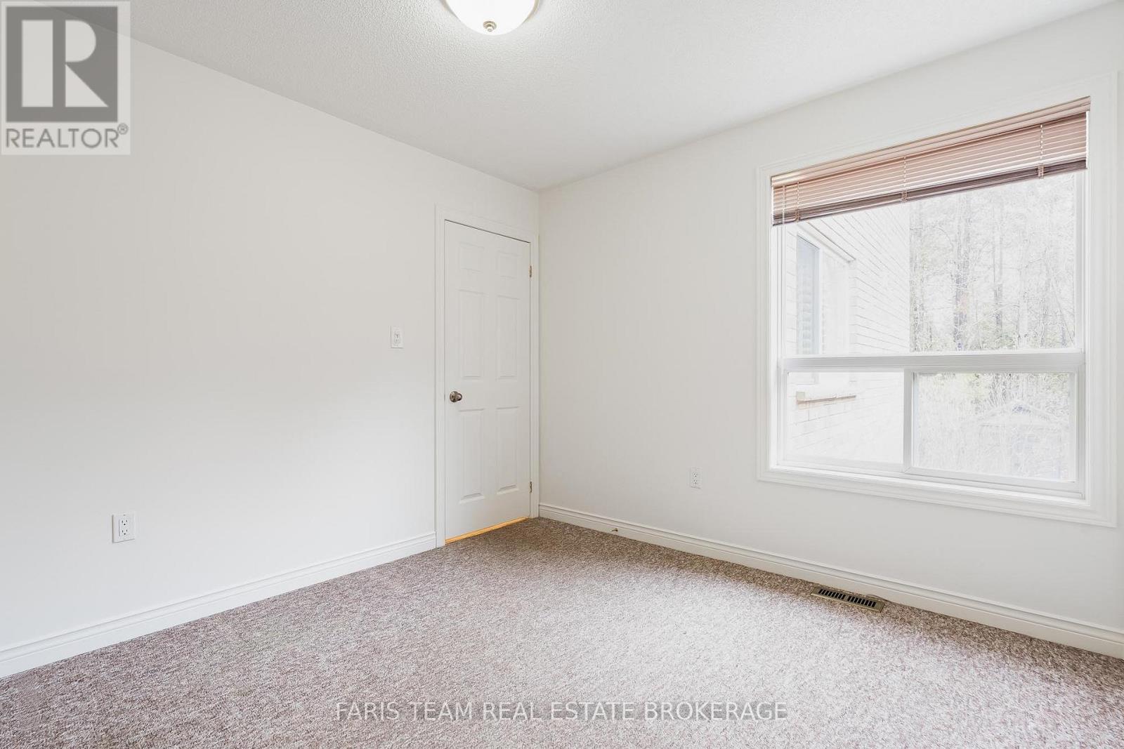 28 Bayshore Boulevard, Barrie, Ontario  L4N 9R5 - Photo 17 - S13005700