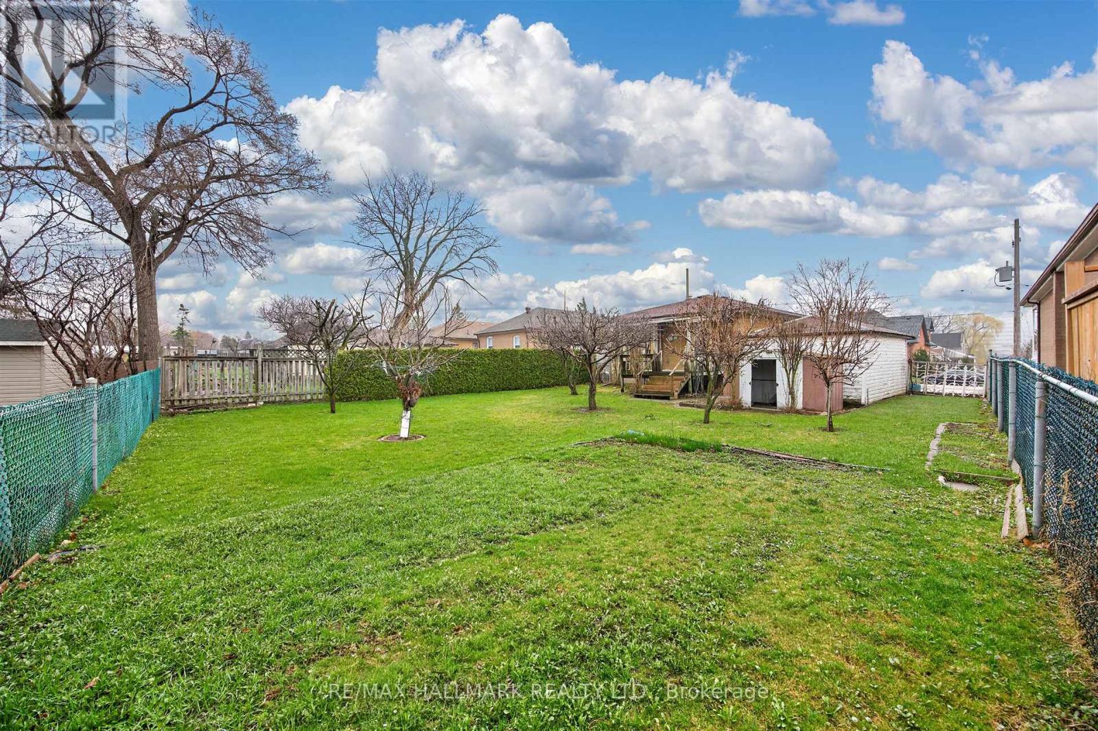 50 Dorking Crescent, Toronto, Ontario  M3M 2B6 - Photo 42 - W13014638