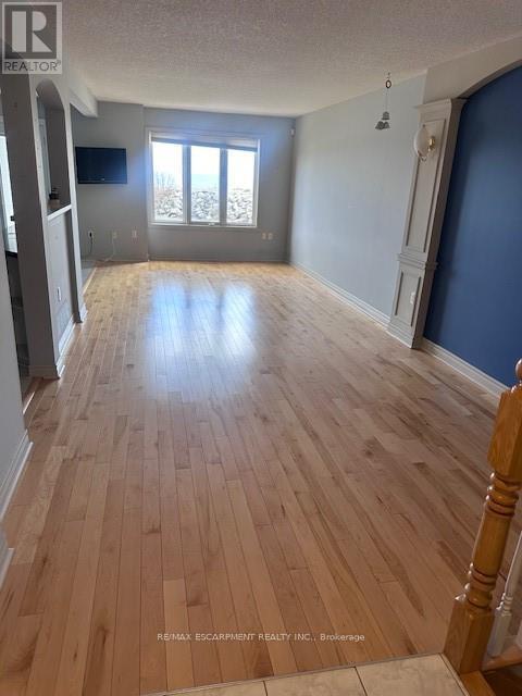 6 - 85 Edgewater Drive, Hamilton, Ontario  L8E 4Z2 - Photo 21 - X12433915