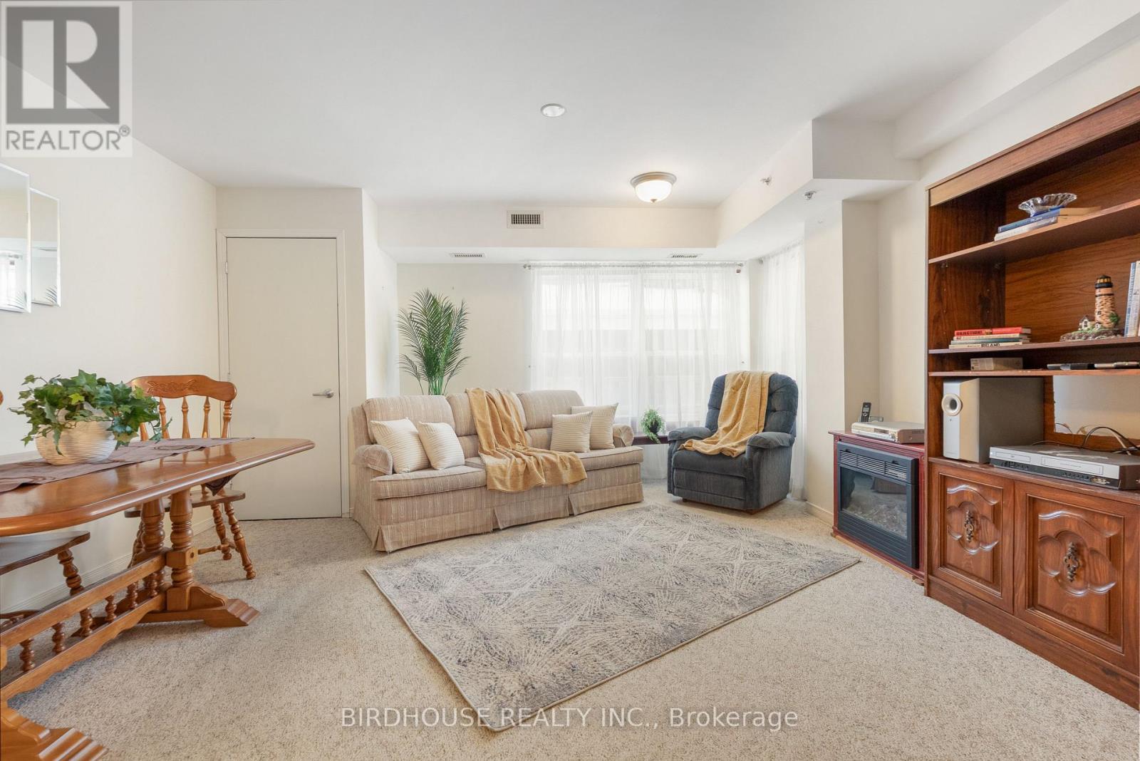 312 - 8 Huron Street, Kawartha Lakes, Ontario  K9V 6K3 - Photo 10 - X12642460