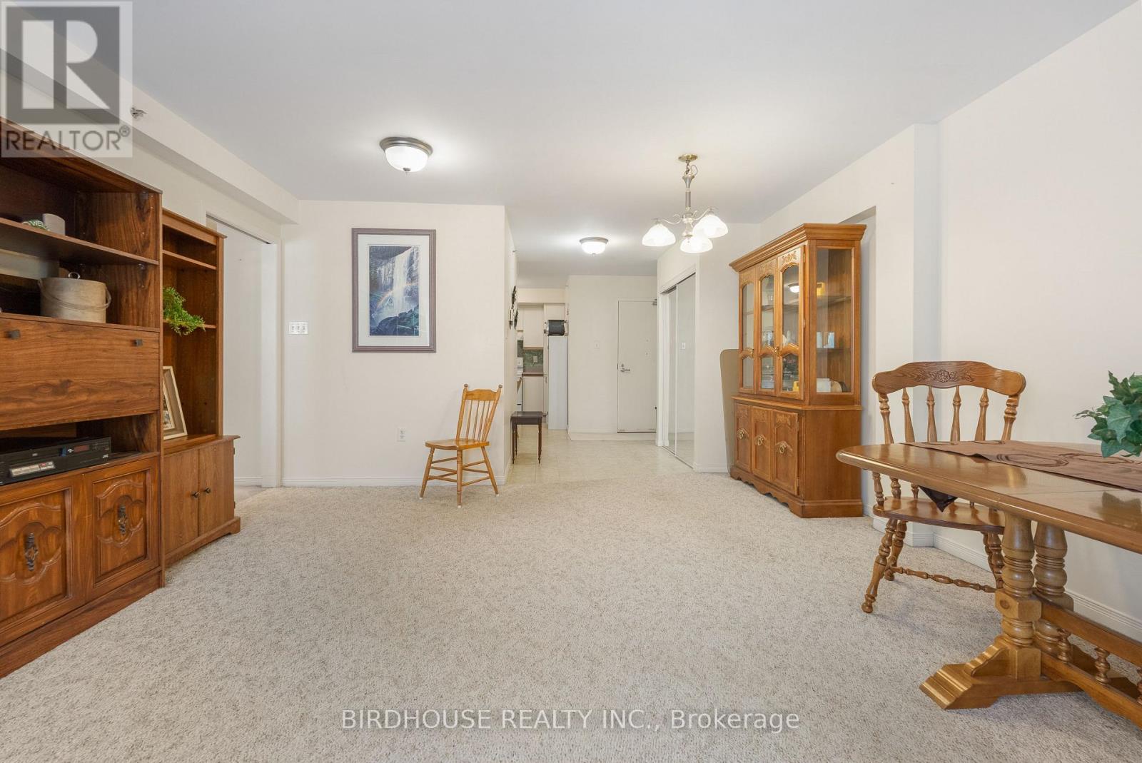 312 - 8 Huron Street, Kawartha Lakes, Ontario  K9V 6K3 - Photo 12 - X12642460