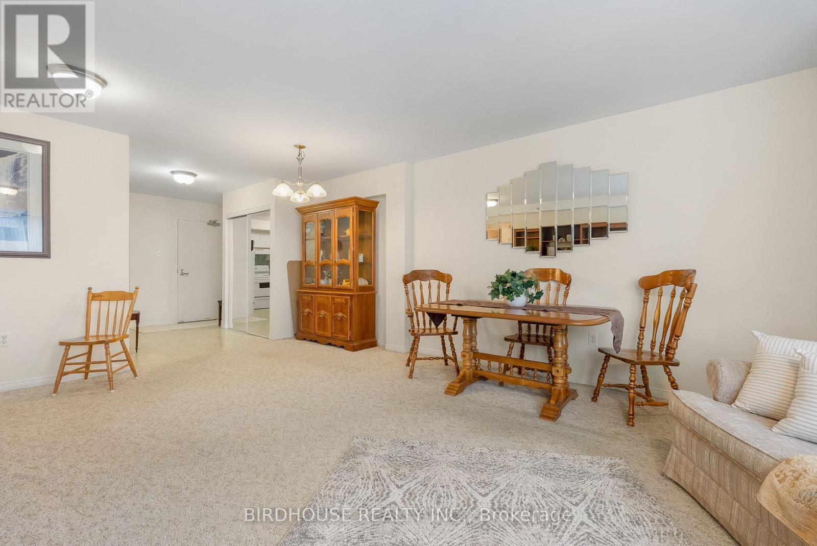 312 - 8 Huron Street, Kawartha Lakes, Ontario  K9V 6K3 - Photo 13 - X12642460