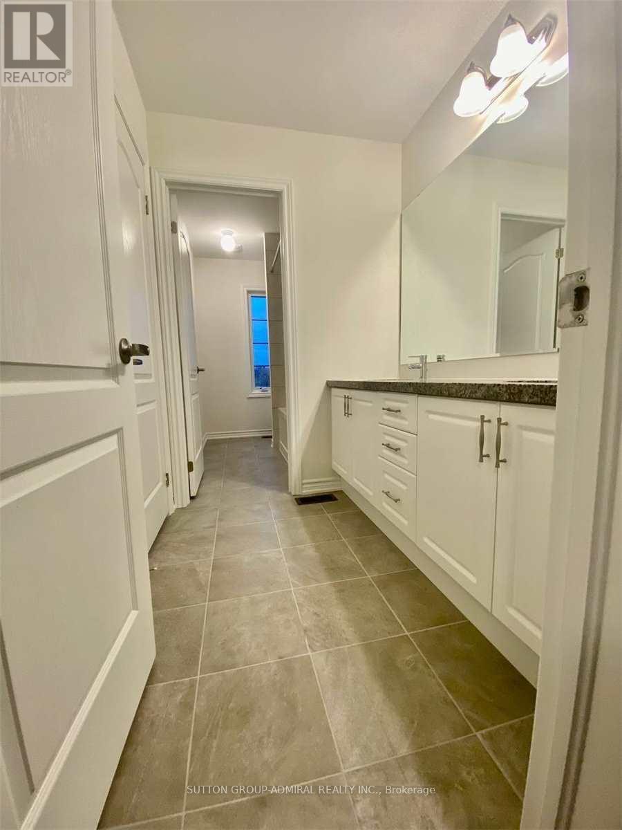 333 Danny Wheeler Boulevard, Georgina, Ontario  L4P 0K1 - Photo 20 - N13020710