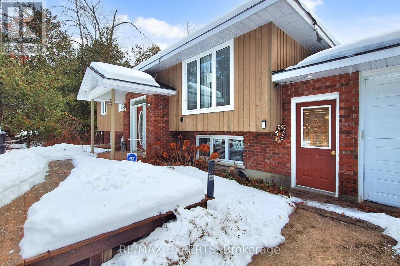 3180 FLEMING BOULEVARD, Innisfil, Ontario