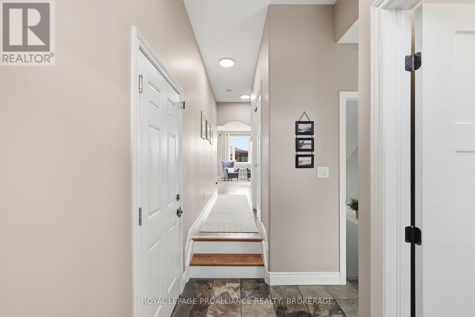 136 Simurda Court, Loyalist, Ontario  K7N 0A8 - Photo 14 - X13019402