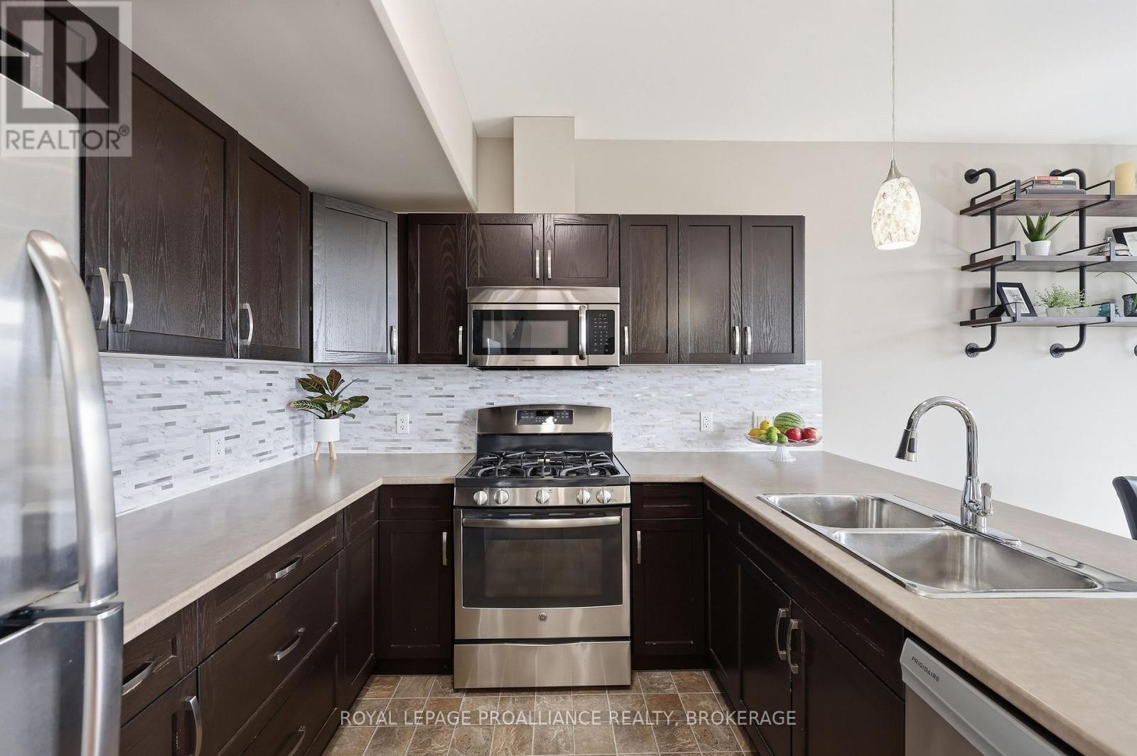 136 Simurda Court, Loyalist, Ontario  K7N 0A8 - Photo 20 - X13019402