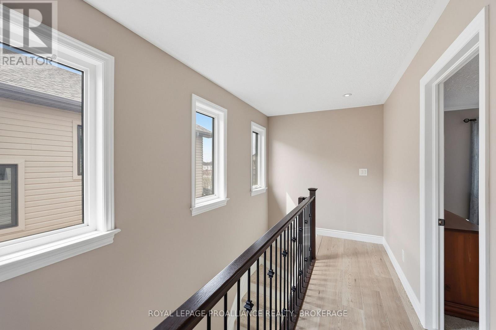 136 Simurda Court, Loyalist, Ontario  K7N 0A8 - Photo 28 - X13019402