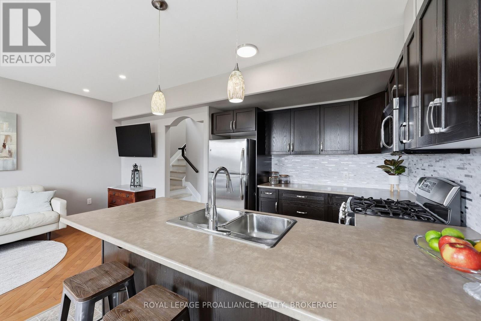 136 Simurda Court, Loyalist, Ontario  K7N 0A8 - Photo 25 - X13019402