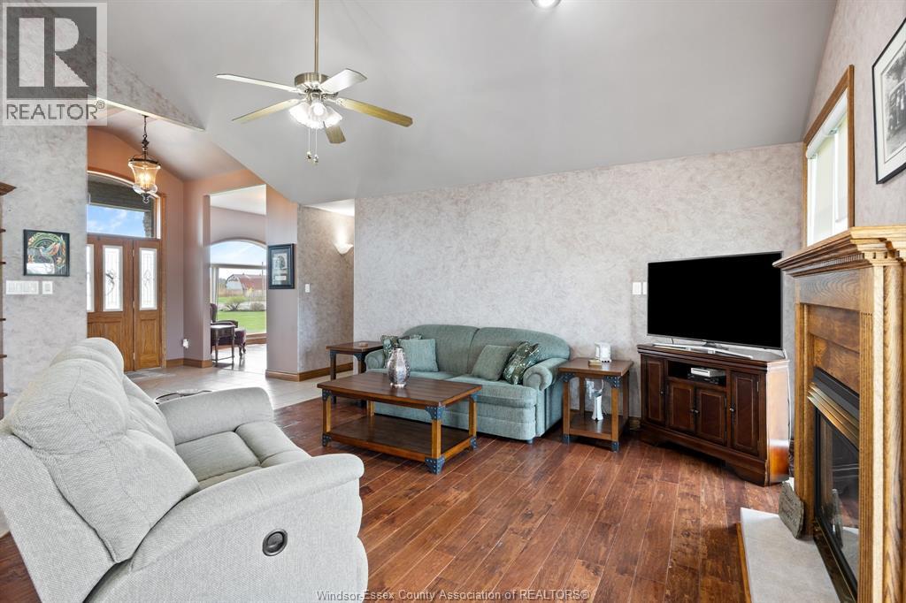 1239 County Rd 11, Essex, Ontario  N0R 1J0 - Photo 11 - 26008624