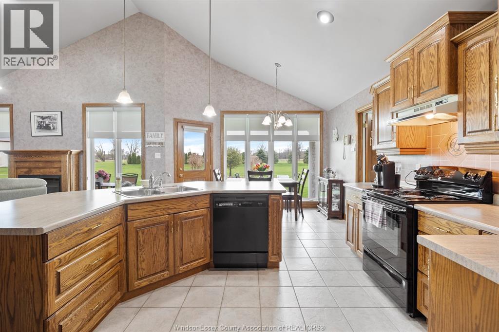 1239 County Rd 11, Essex, Ontario  N0R 1J0 - Photo 14 - 26008624