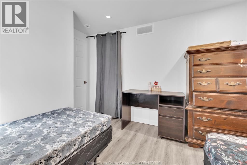 539 Campbell Avenue, Windsor, Ontario  N9B 2H5 - Photo 16 - 26008621