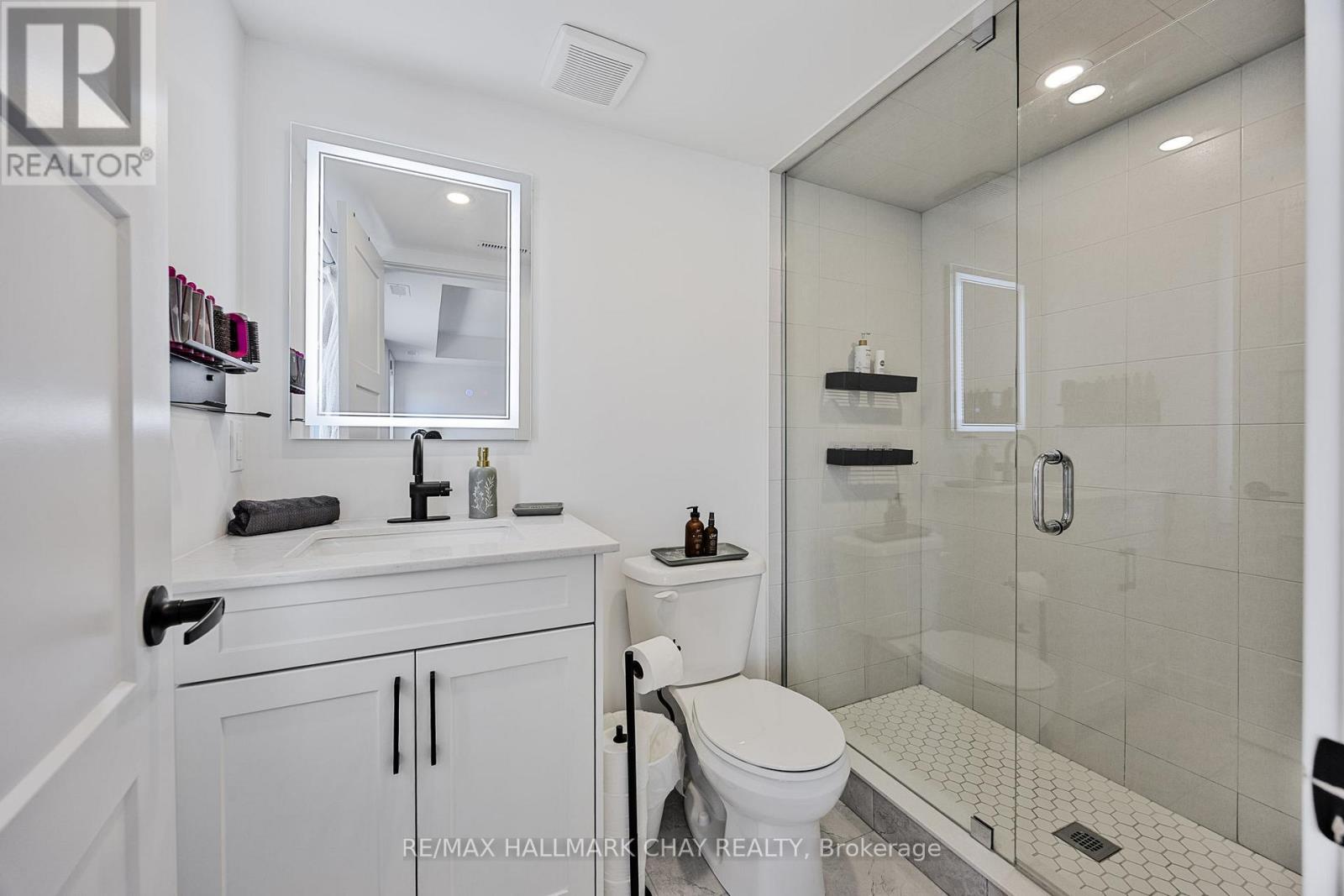 9 - 31 Pumpkin Corner Crescent, Barrie (Innis-Shore), Ontario  L9J 0C2 - Photo 12 - S13020714