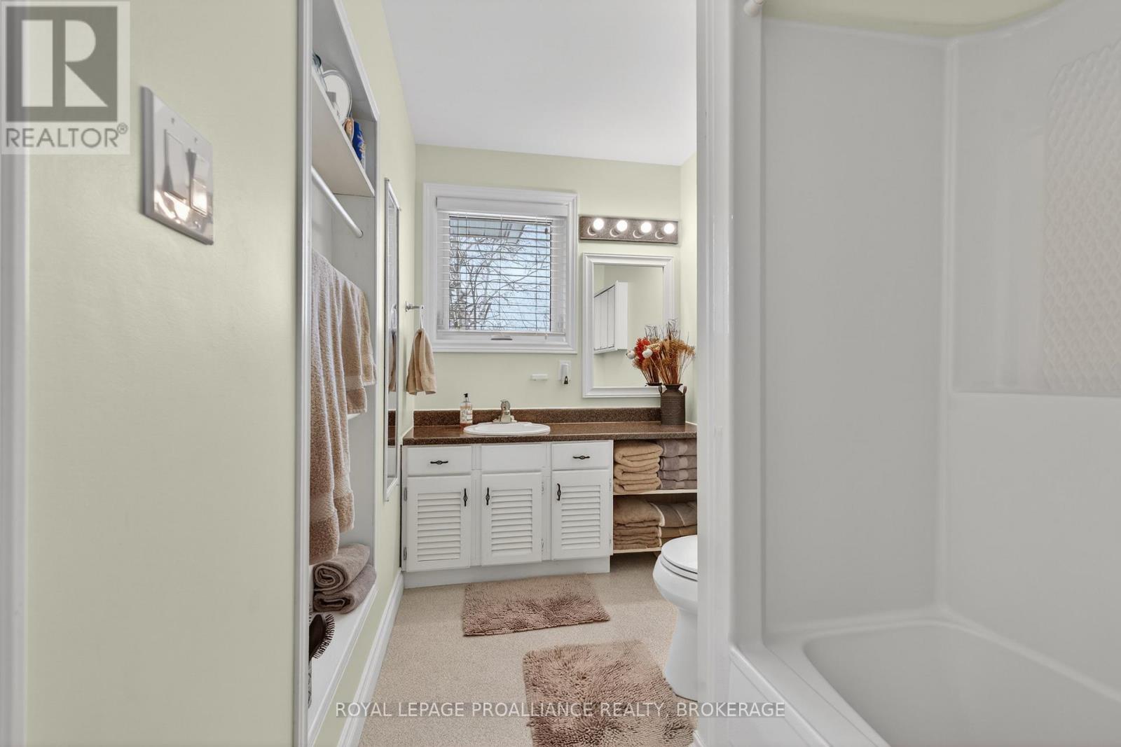 4909 Alex Mclean Lane, Frontenac, Ontario  K0H 1H0 - Photo 25 - X12972042