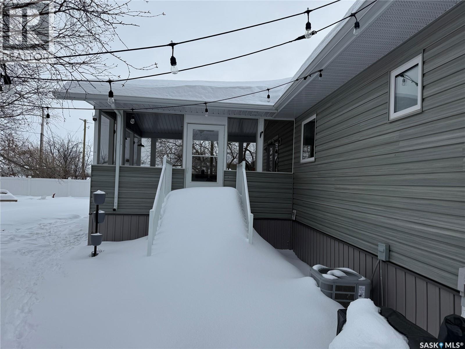420 Logan Avenue, White Fox, Saskatchewan  S0J 0B1 - Photo 37 - SK030973
