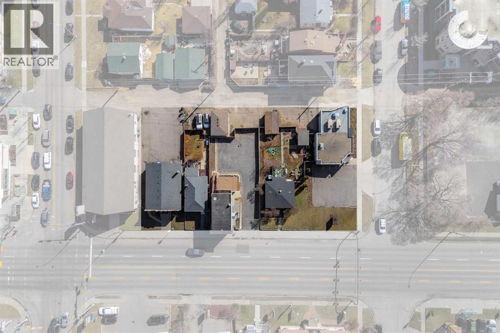 2004-2018 Centre Street NE, Calgary, Alberta  T2E 2T1 - Photo 3 - A2214179