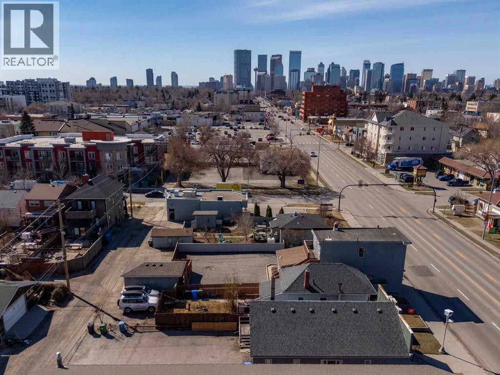 2004-2018 Centre Street NE, Calgary, Alberta  T2E 2T1 - Photo 9 - A2214179