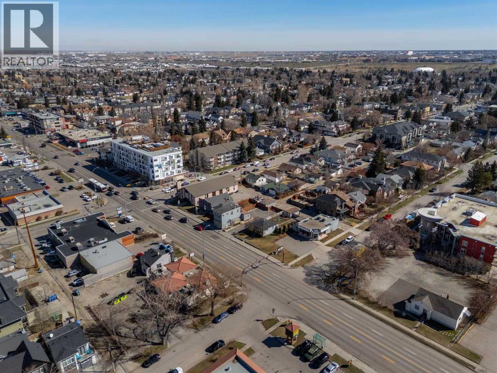 2004-2018 Centre Street NE, Calgary, Alberta  T2E 2T1 - Photo 6 - A2214179