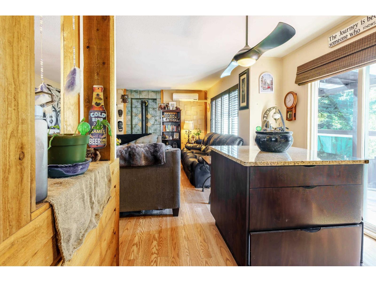 7655 Woodcock Crescent, Mission, British Columbia  V2V 4J8 - Photo 7 - R3111663