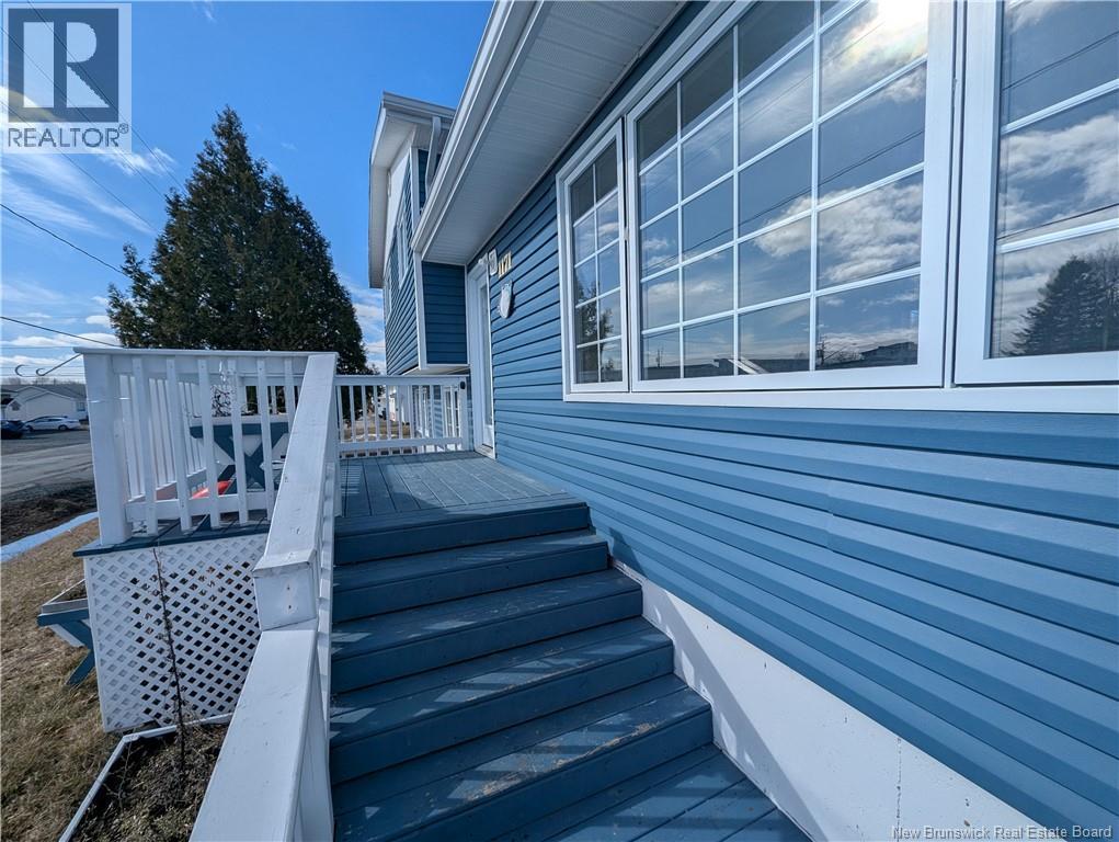 1171 Victoria, Bathurst, New Brunswick  E2A 4G2 - Photo 4 - NB137515