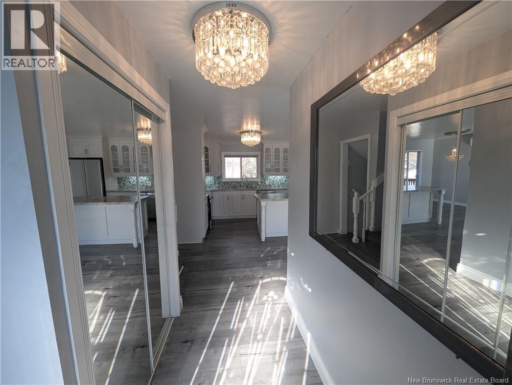 1171 Victoria, Bathurst, New Brunswick  E2A 4G2 - Photo 5 - NB137515