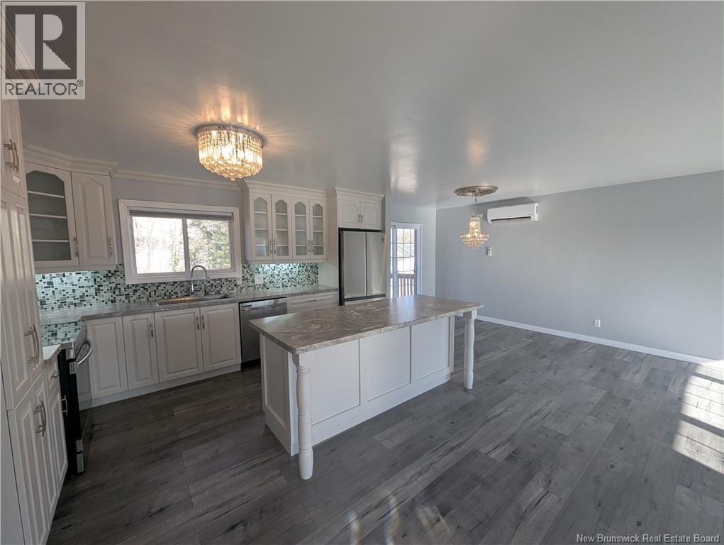 1171 Victoria, Bathurst, New Brunswick  E2A 4G2 - Photo 7 - NB137515