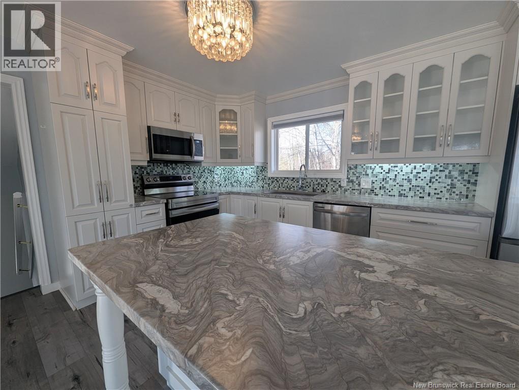 1171 Victoria, Bathurst, New Brunswick  E2A 4G2 - Photo 6 - NB137515