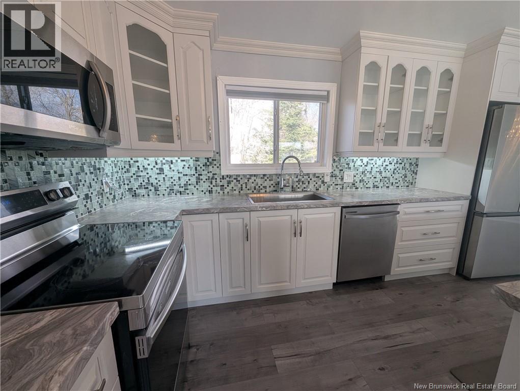 1171 Victoria, Bathurst, New Brunswick  E2A 4G2 - Photo 8 - NB137515