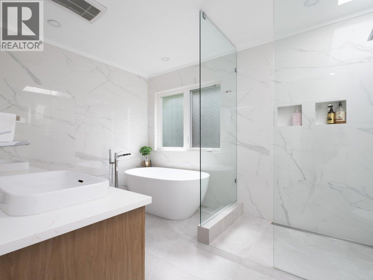 4283 Capilano Road, North Vancouver, British Columbia  V7R 4J6 - Photo 20 - R3083841