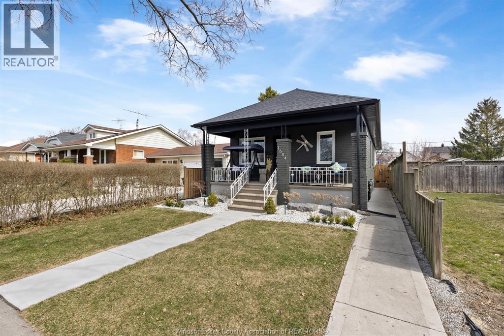 1684 PIERRE AVENUE, Windsor, Ontario