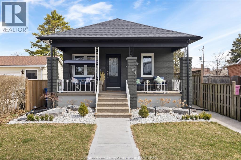 1684 Pierre Avenue, Windsor, Ontario  N8X 4P8 - Photo 2 - 26008632