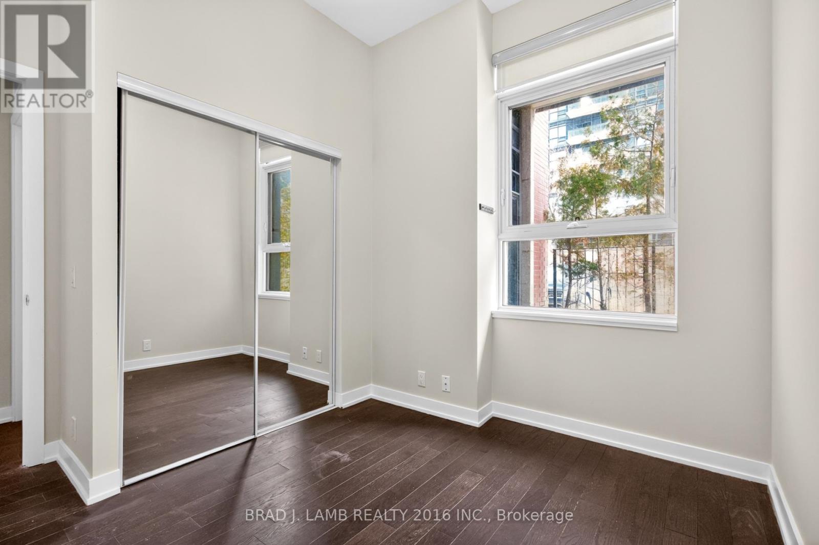 Th #1 - 10 Park Lawn Road, Toronto, Ontario  M8V 0H9 - Photo 10 - W13020560