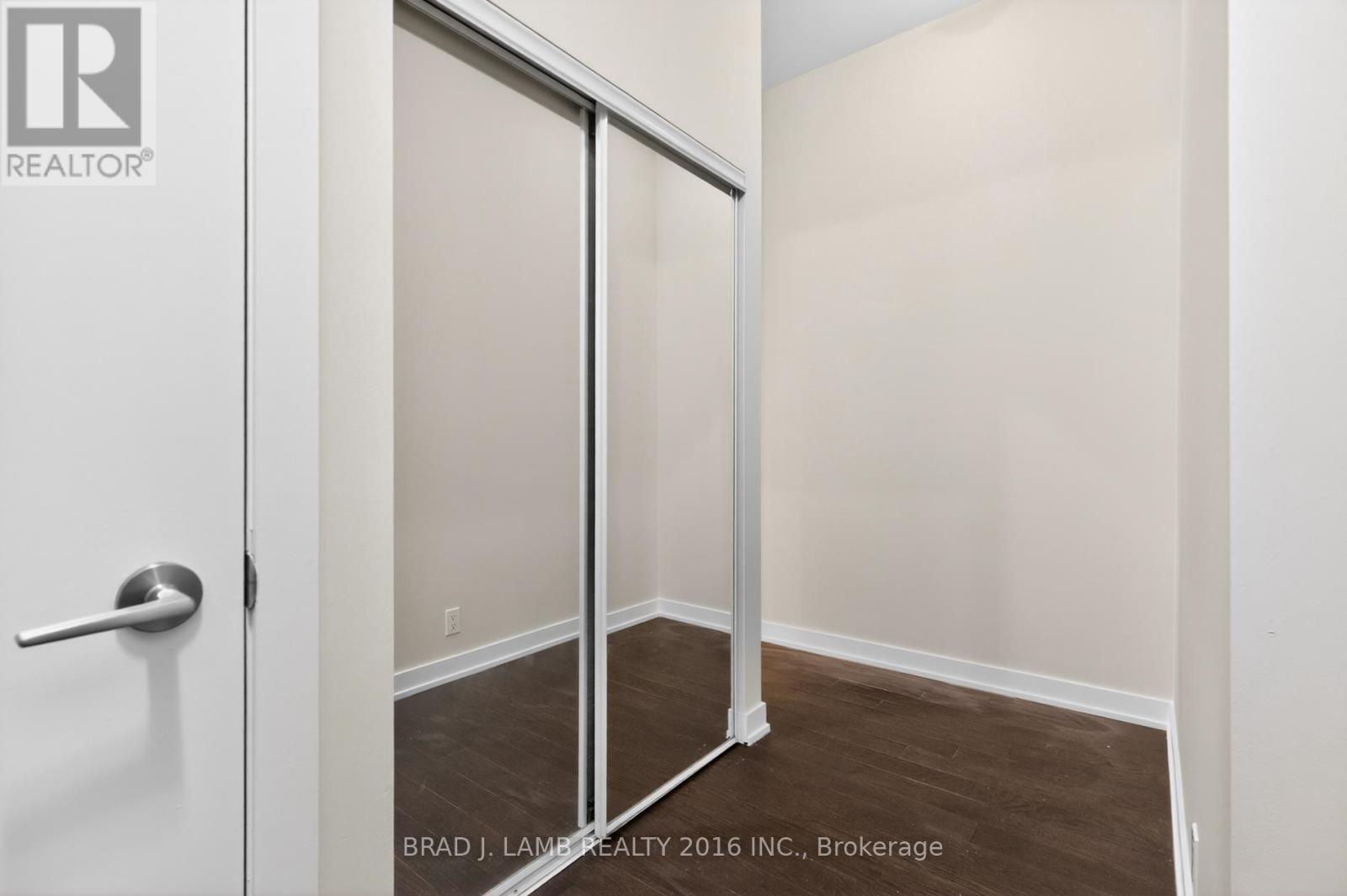 Th #1 - 10 Park Lawn Road, Toronto, Ontario  M8V 0H9 - Photo 2 - W13020560