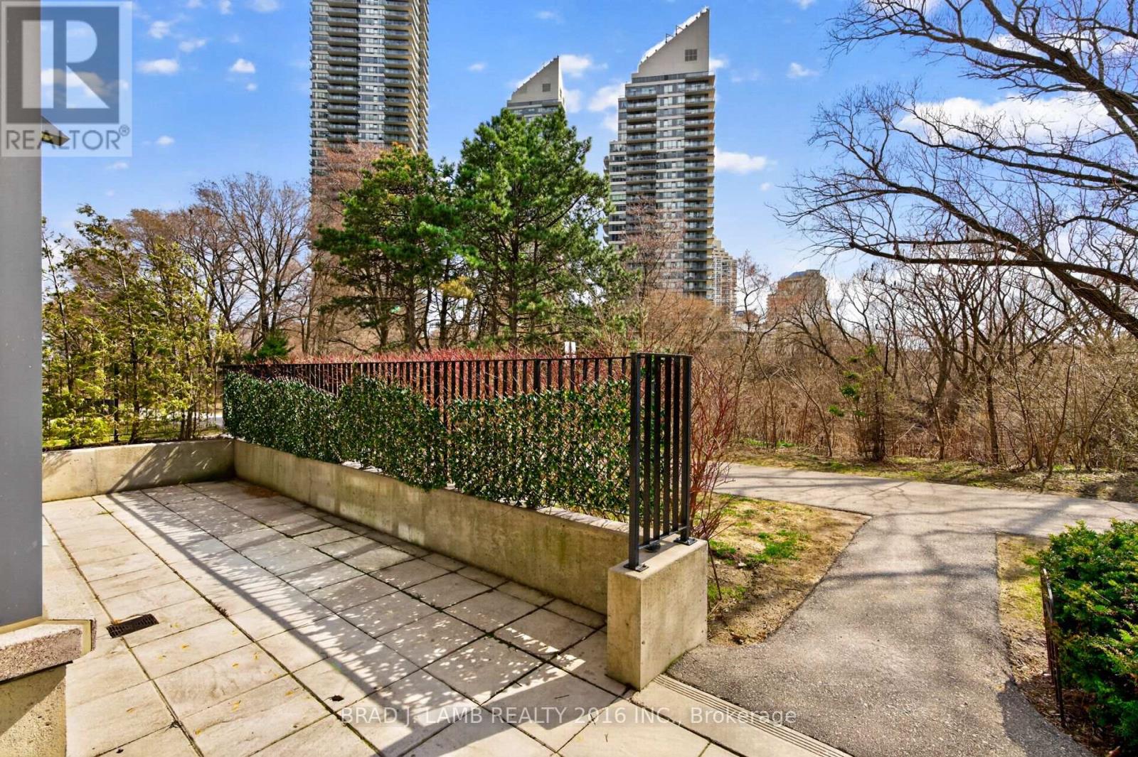 Th #1 - 10 Park Lawn Road, Toronto, Ontario  M8V 0H9 - Photo 25 - W13020560