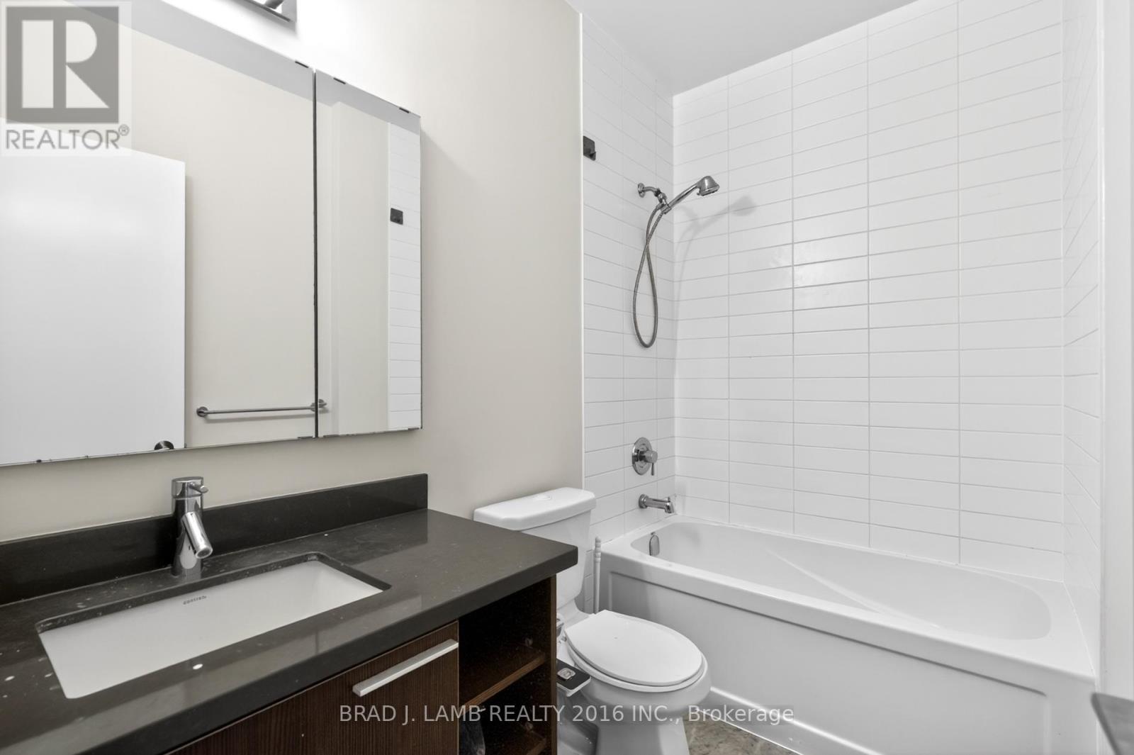 Th #1 - 10 Park Lawn Road, Toronto, Ontario  M8V 0H9 - Photo 3 - W13020560