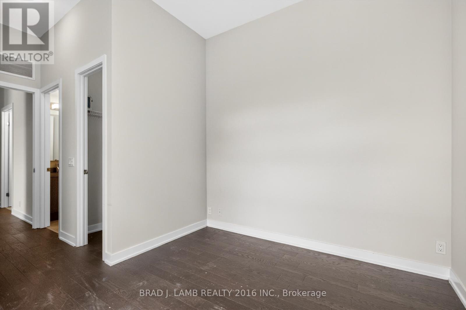 Th #1 - 10 Park Lawn Road, Toronto, Ontario  M8V 0H9 - Photo 4 - W13020560